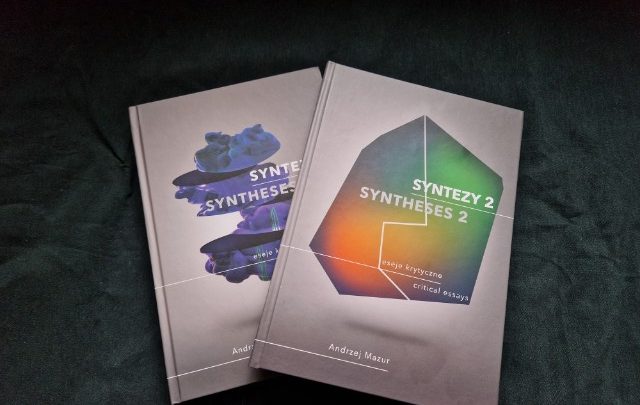 Okładki Syntezy + Syntezy 2 Eseje krytyczne, Andrzej Mazur, 2019, 2022